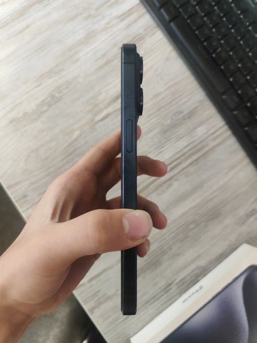 iPhone 15 pro max 256 gb korobka бор (есть)