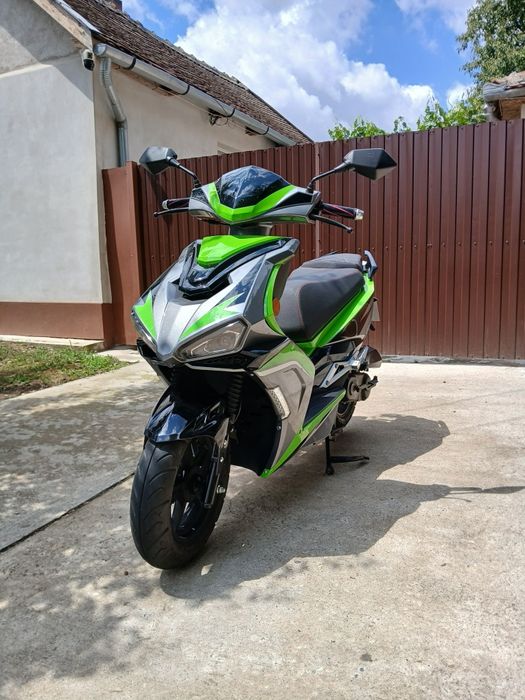 Vând Scuter GT-UNION