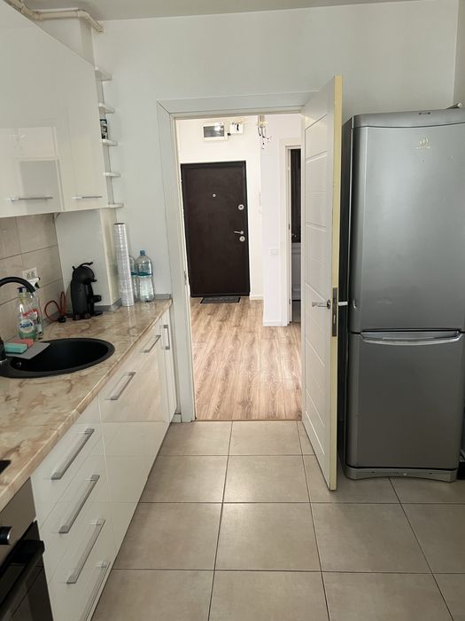 Apartament de inchiriat , 2 camere+loc de parcare