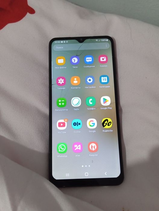 Продаю samsung a31 память 64