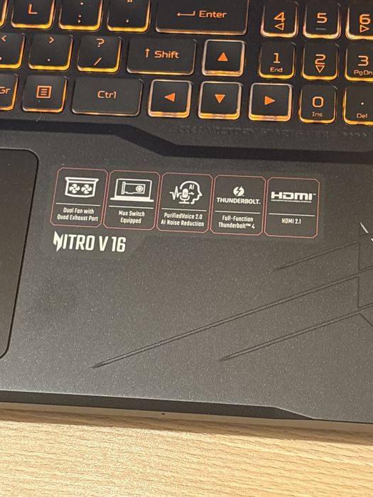Laptop gaming NitroV16