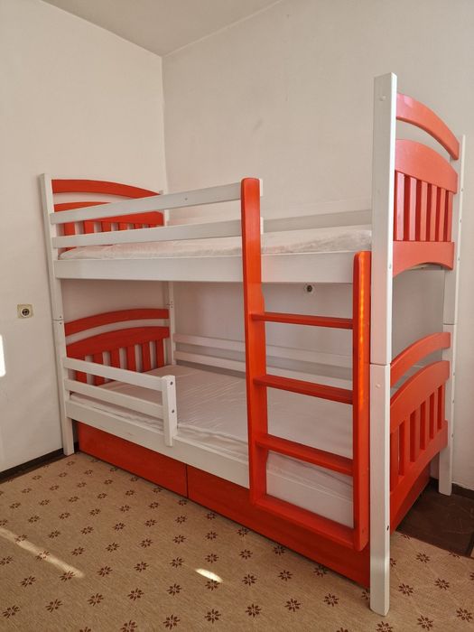 Детско двуетажно легло