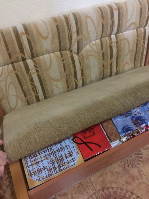 Диванчик-банкетка Ш99*Г59