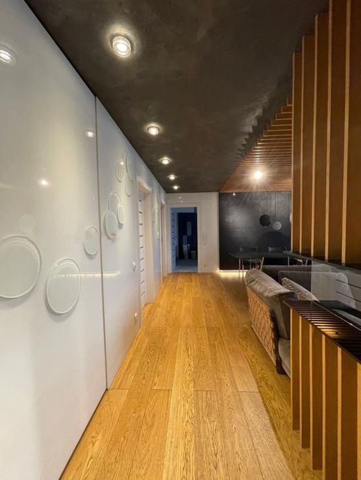 Продава се Тристаен апартамент в Пловдив, Кършияка - 130 кв.м за 1924 €/кв.м - Снимка #9