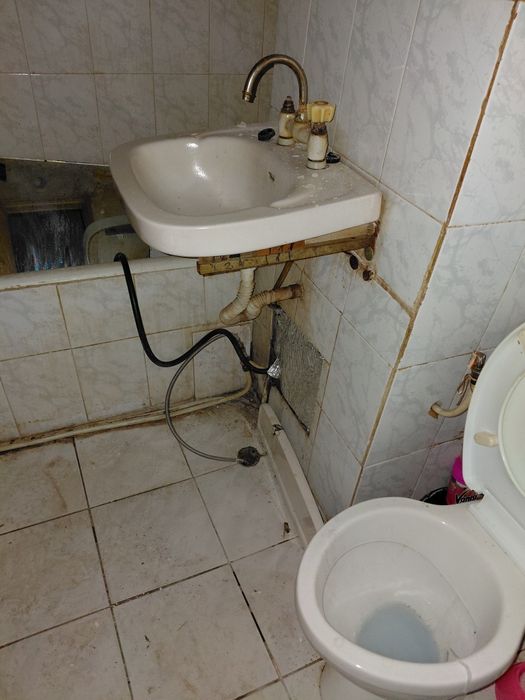 Persoană fizică vând garsoniera micro 3 Oprișani