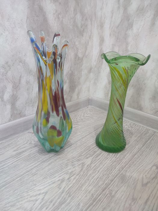 Ваза иккаласи 50 минг сум