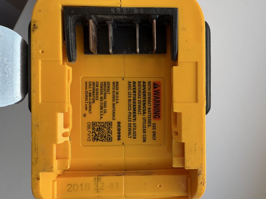 Шуруповерт DeWalt DCD996 20V