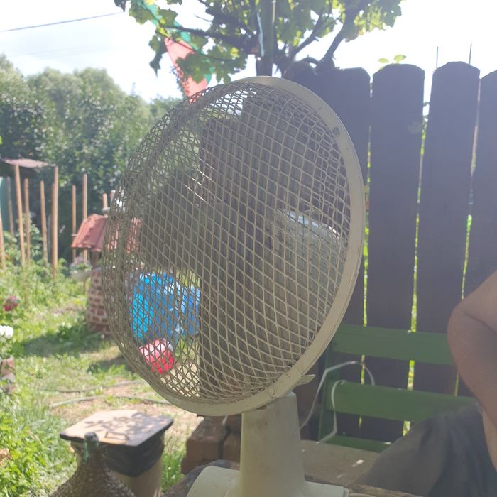 Настолен вентилатор, малко ползван