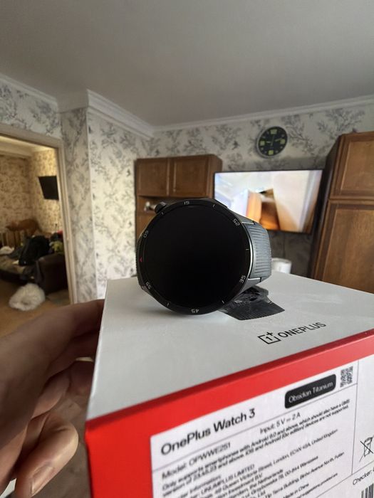 OnePlus Watch 3 продам. Почти новые.