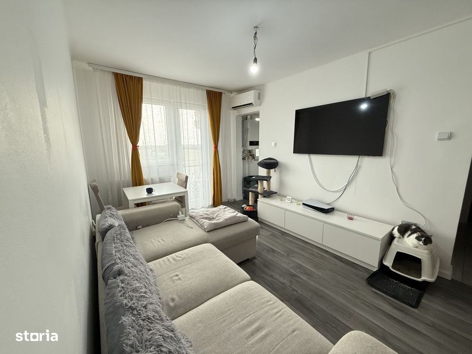 Apartament cu 3 camere, semidecomandat - Piata Doina
