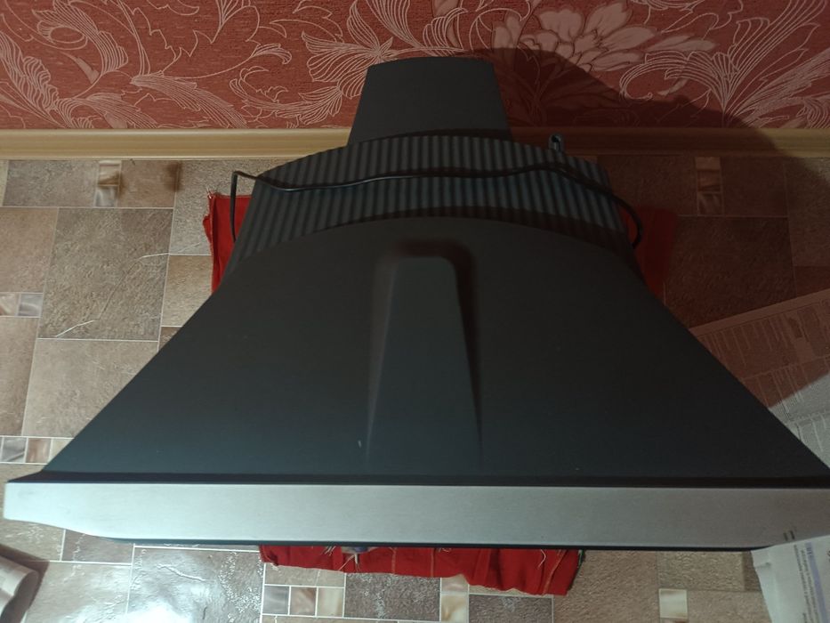 продам телевизор