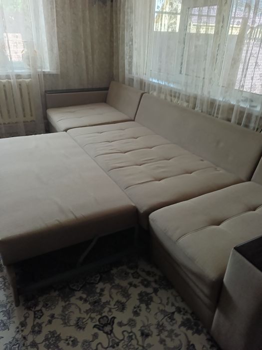 Диван заводской очень хороший