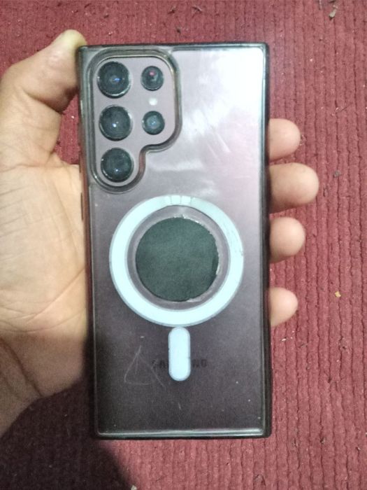 S22 ultira sotiladi holati yaxshi