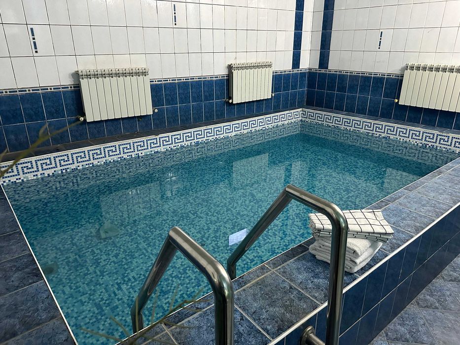 Продаётся КОММЕРЧЕСКИЙ КОМПЛЕКС - 450м² на участке 18,5соток. КОЖАНОВА