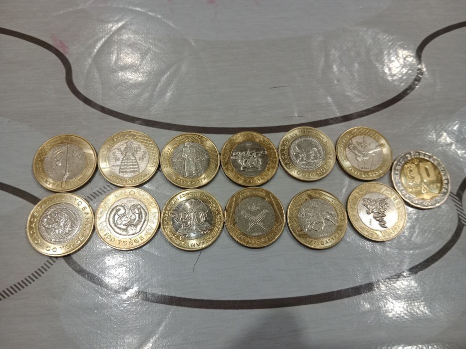Продам монеты юбилейные