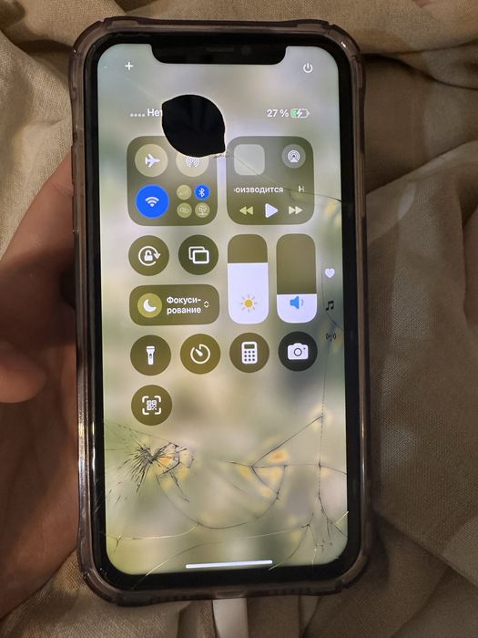 продам айфон 11 б/у