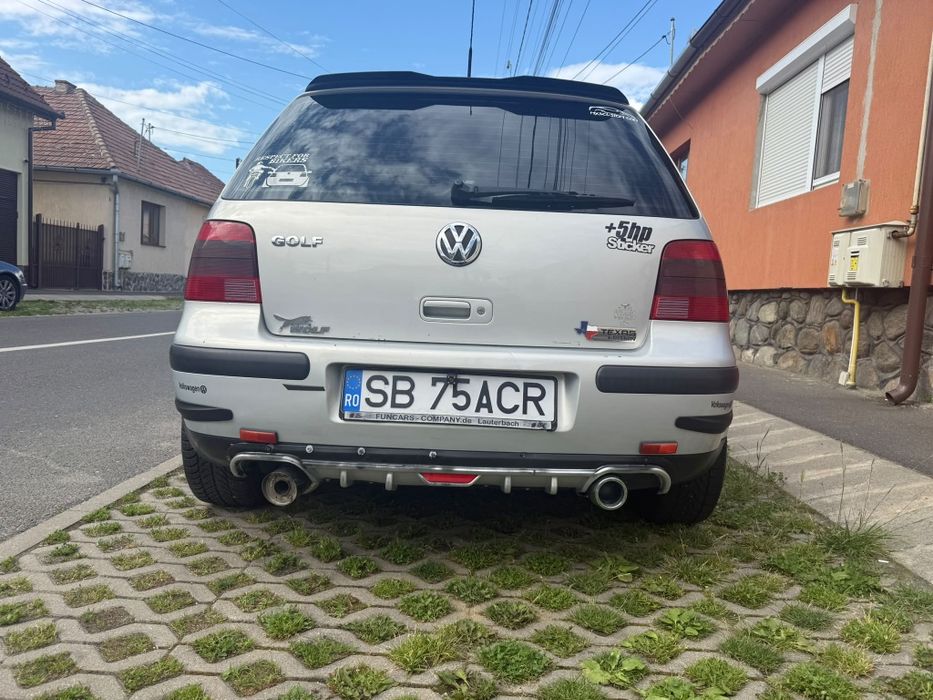 VOLKSWAGEN Golf 2000 — imagine 4