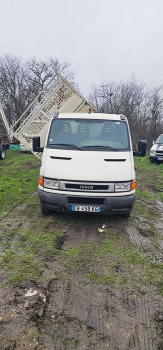 Продавам самосвал Iveco 35с11