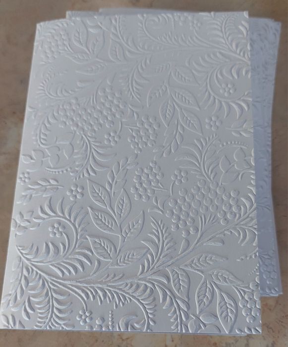 Заготовки за картички и фолио за декорация