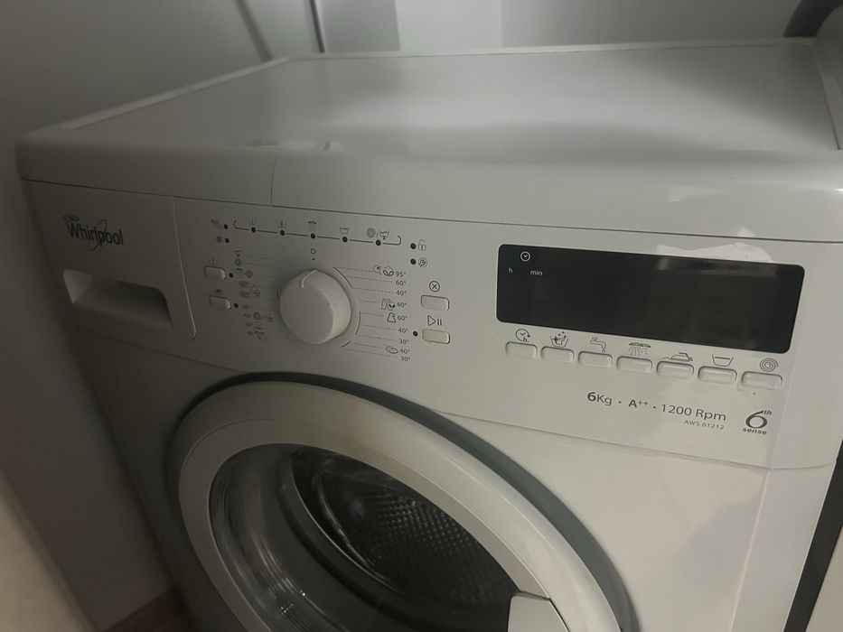 Masina de spalat rufe whirpool