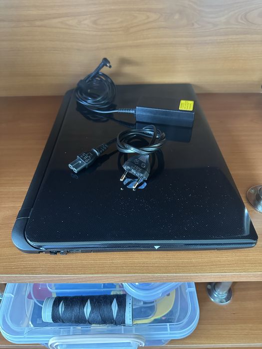 Laptop Toshiba Satellite L-50-B-25N