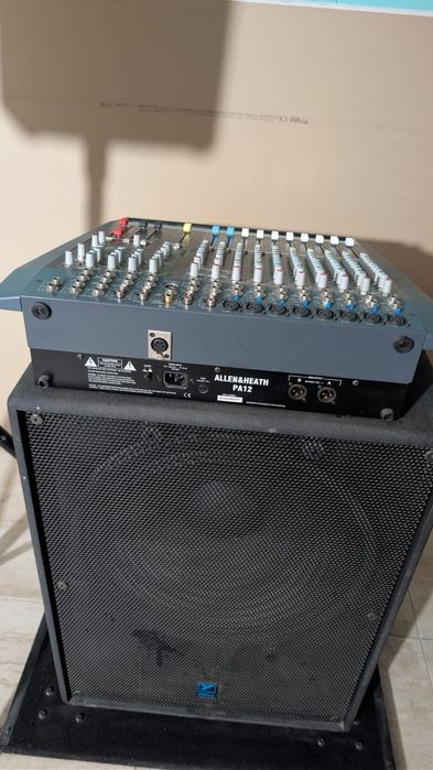 Boxe Elite si mixer Allan & Heath