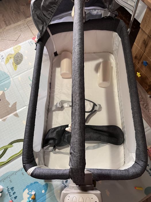 Манеж кровать в отличном состоянии