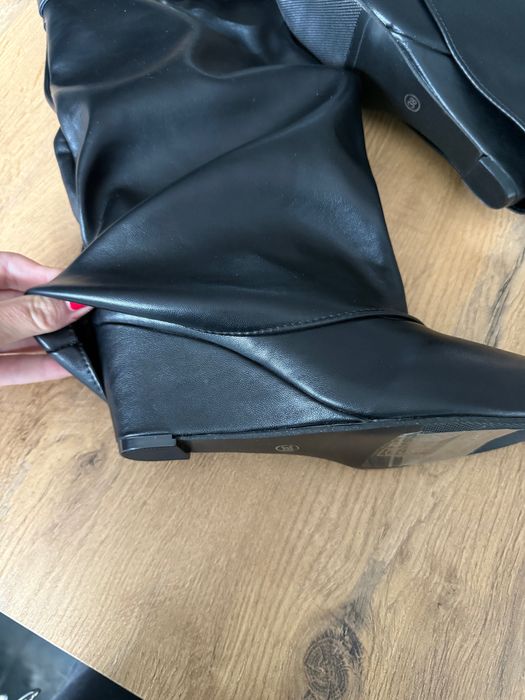 Дамски ботуши нови