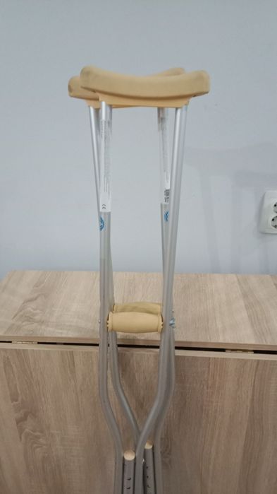 Костыли подмышечные продам