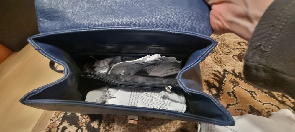 Poseta din piele naturală