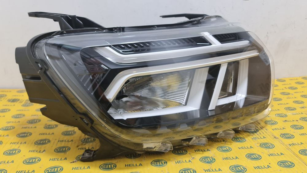 Far led Dacia Duster 2 facelift 260106194r alb