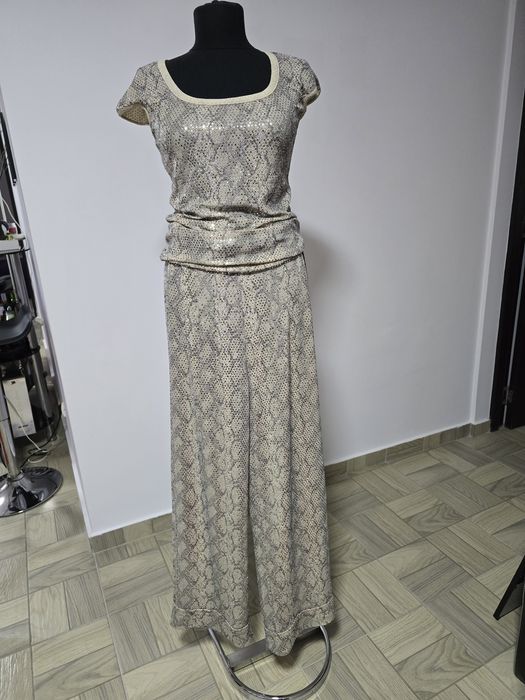 Pantaloni argintii cu paiete strălucitoare, model bej snake print