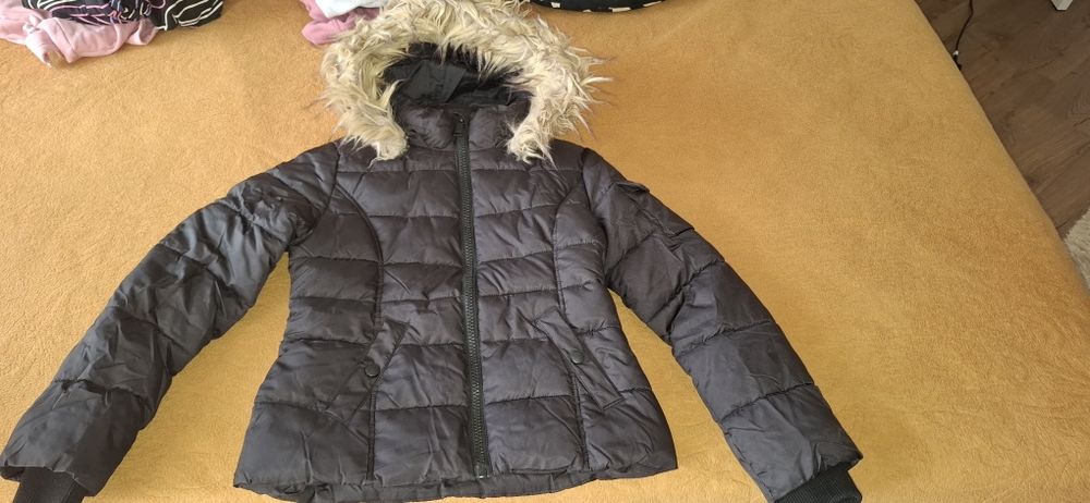 Зимно яке за момиче размер 140