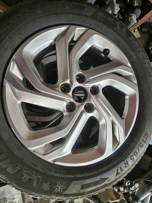 Оригинални джанти със зимни гуми R 17