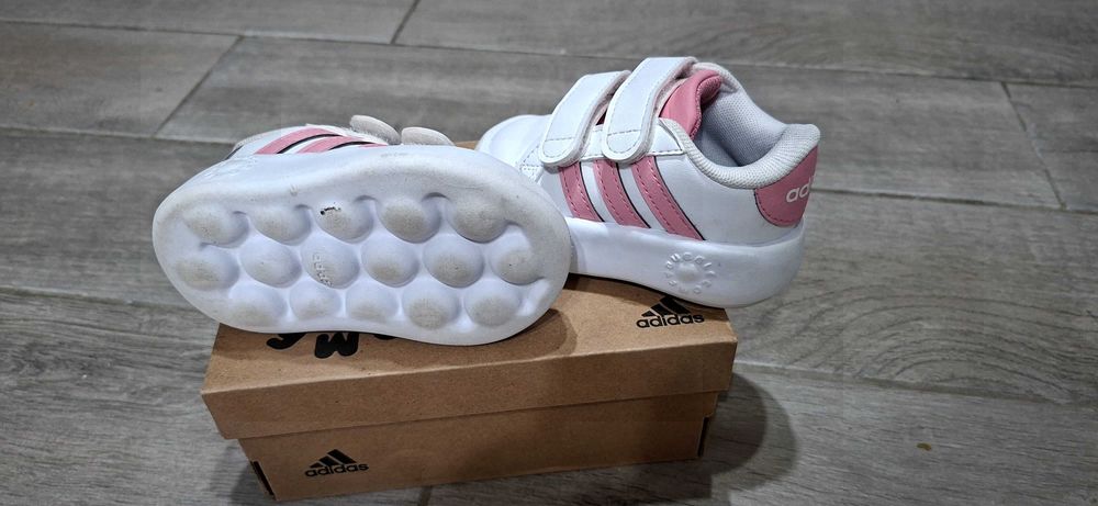 Бебешки обувки много запазени