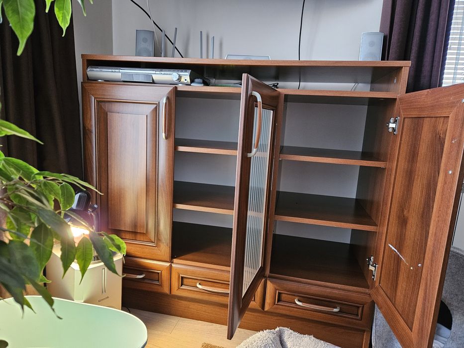 Шкафове за всекидневна  3 броя .