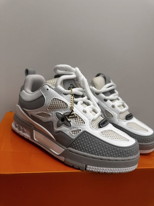 Adidași Louis Vuitton Skate Grey