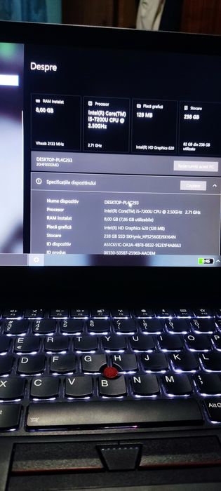 Laptop Lenovo, 8gb RAM, 250 GB ssd