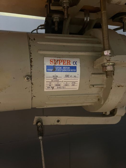 Masina de cusut liniara Brother