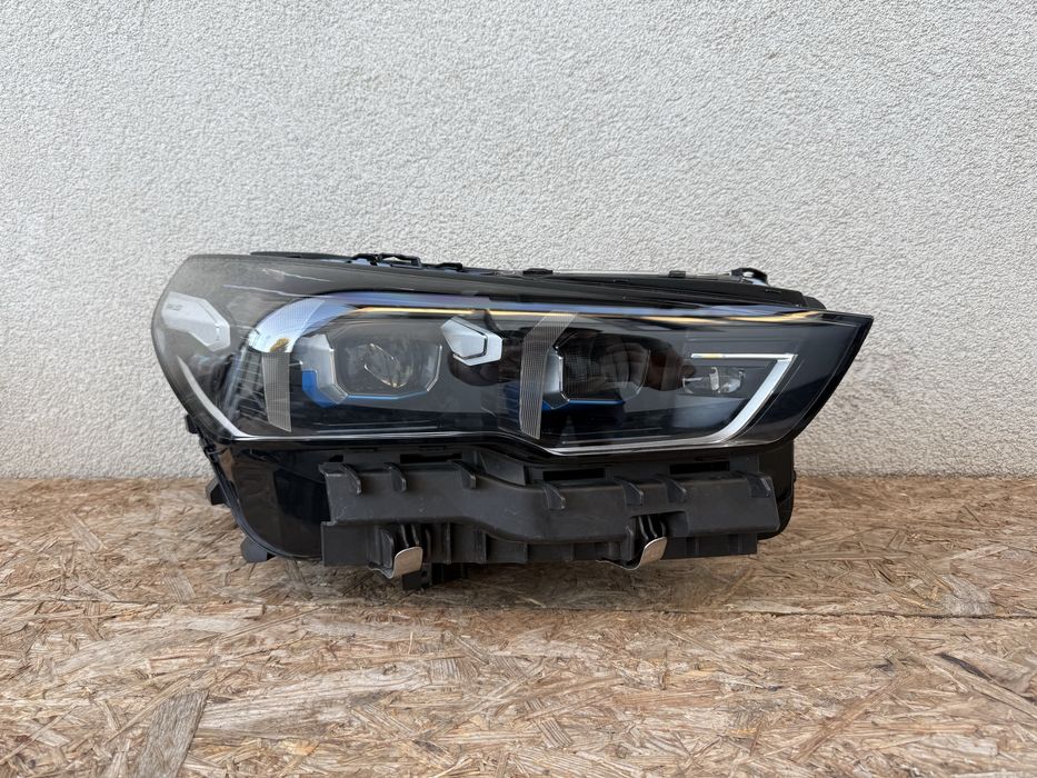 Far dreapta BMw Seria5 G60 G61 Full LED LASER Original Europa
