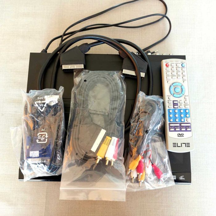 Продава DVD player Elite с дистанционно и комплект кабели