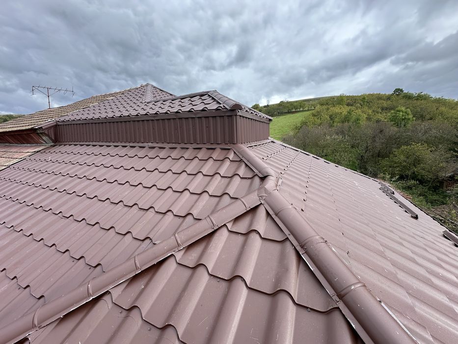 Reparatii acoperisuri montaj tigla metalica dulgherie terase izolatii