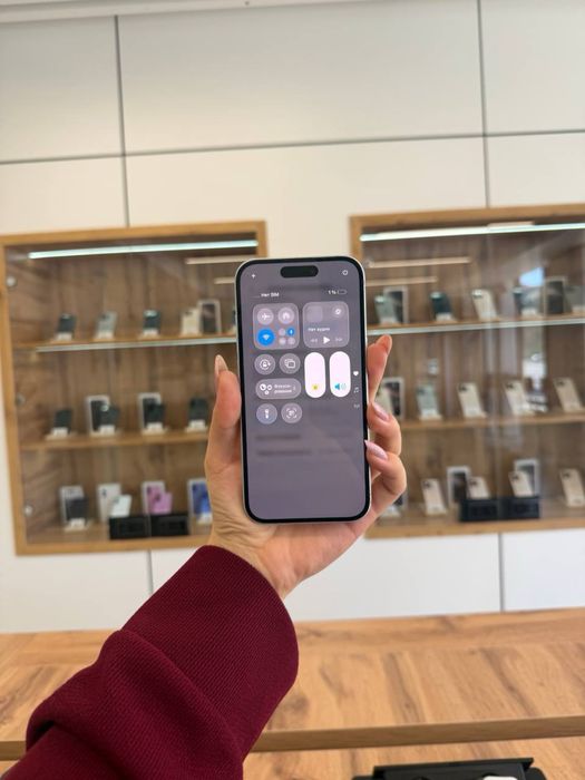 Iphone 15  128 Gb Akb 82% ЦП 1359
