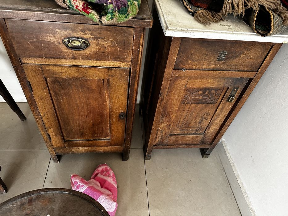 Антикварни стоки