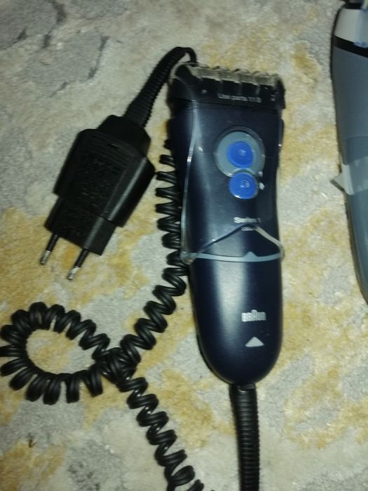 Aparat ras Braun si Philips