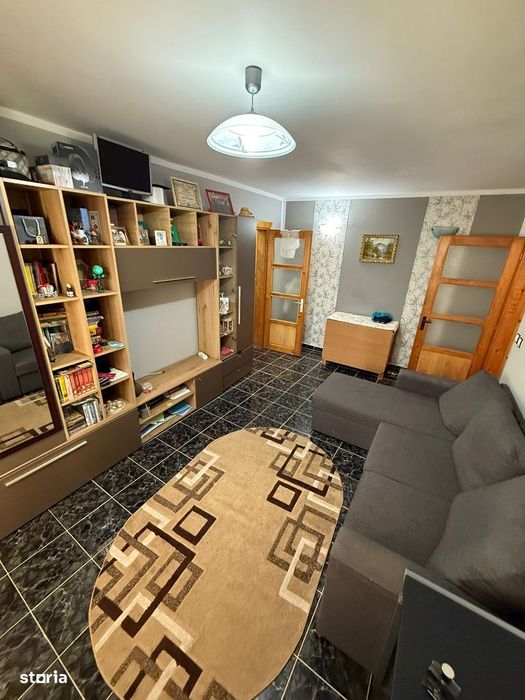 3 CAMERE cu bucatarie mare, Narcisa