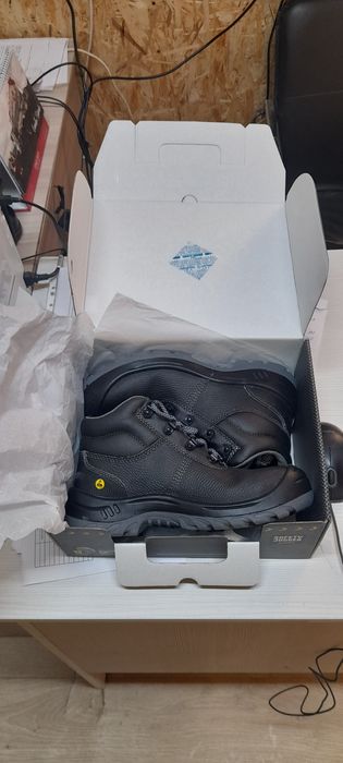 Обувь специальная