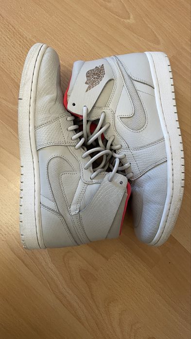 Nike Air Jordan 1