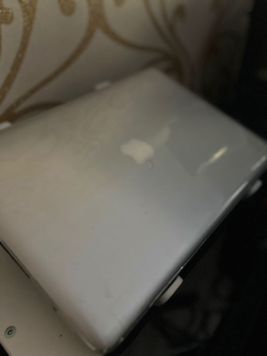 Macbook pro core i5 512 tali