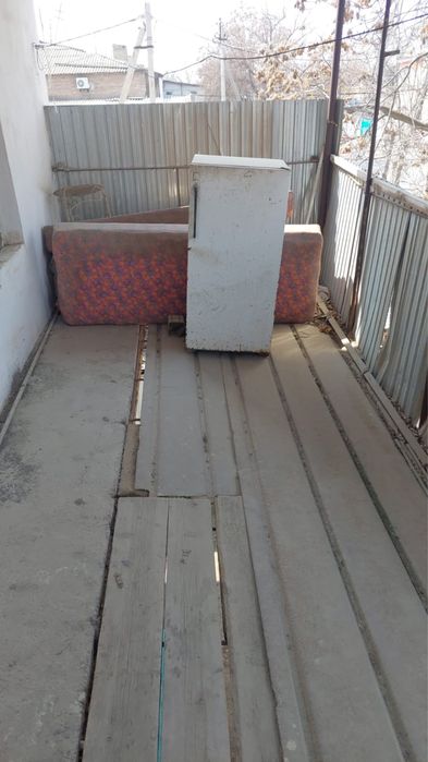 Продам  трехкомнатную квартиру